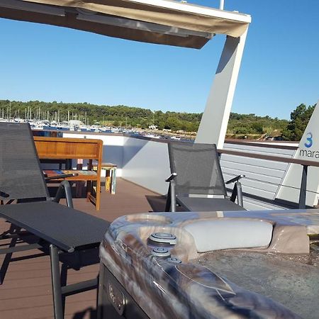 Hotel House Boat - Floating House Sofia Pula Exterior foto